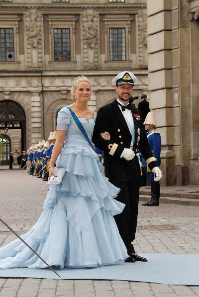 dress, blue and royal wedding