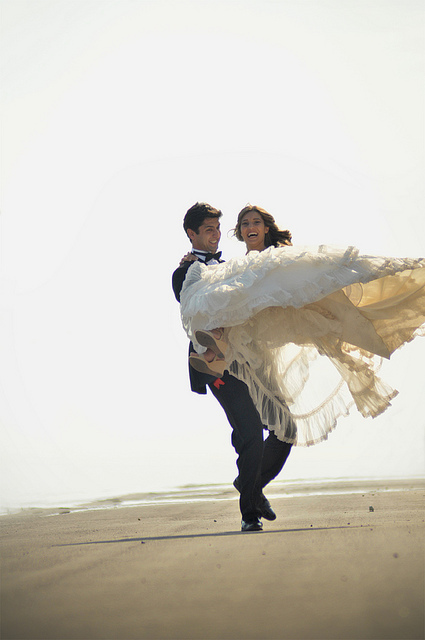 cesme, groom and bride