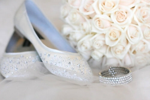 whote, bouquet and flowers