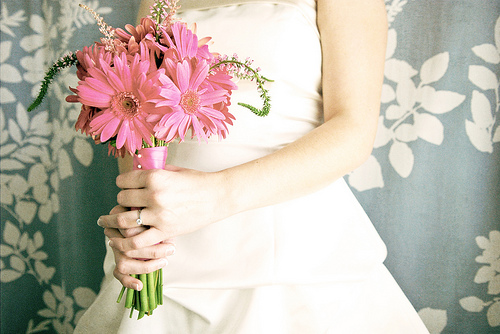 flowers, dress and daisies