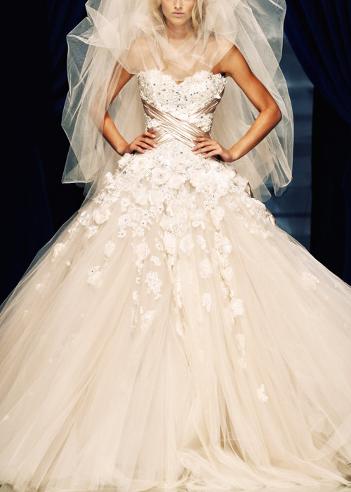 mandywedding, bride, wedding dress and runway