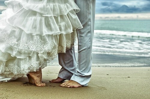 white, wedding dress and ocean