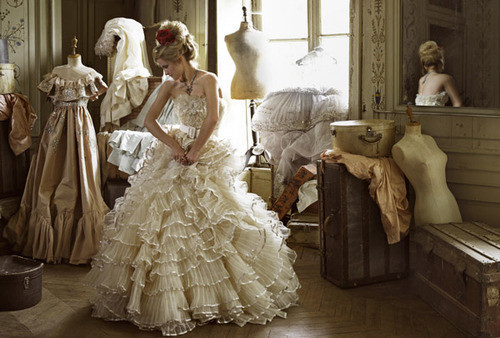 blonde, girll and weddingdress