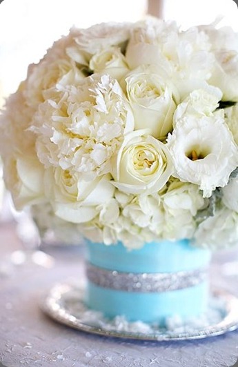rose, lysianthus and peony