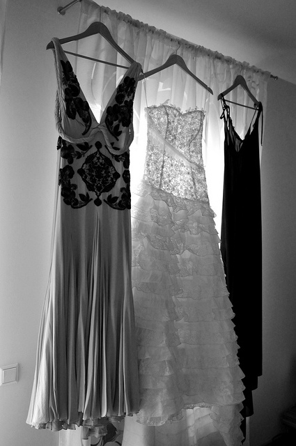 sisters, ievaplaude and dress