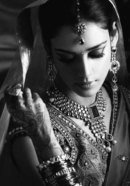 sari, india and bollywood
