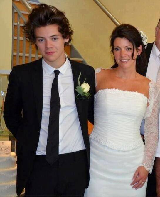 hazza, beautiful, one direction and she looks gorgeous
