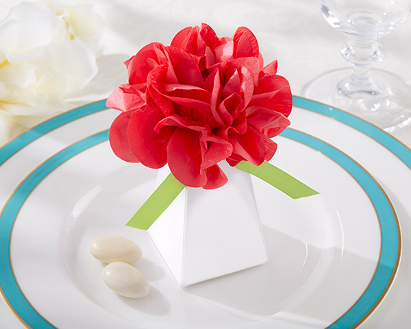 personalized favors, boy, favor boxes and bride