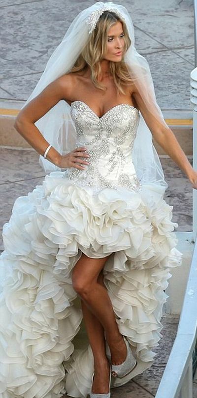 joanna krupa wedding, dress and white