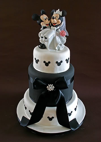 wedding cake, cake and mickey mouse
