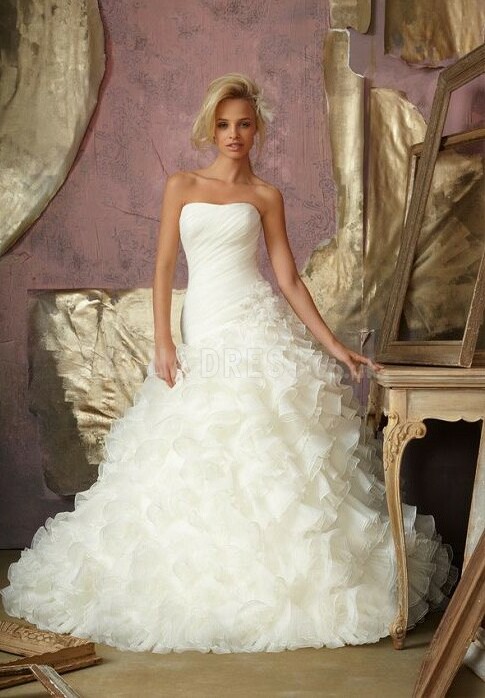 elegant wedding dresses, lace dresses and clearance wedding dresses