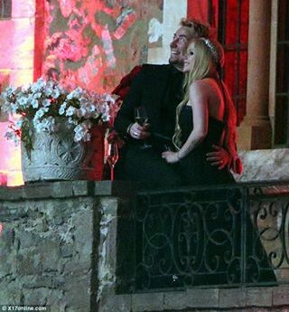 lavigne, Avril and wedding gown