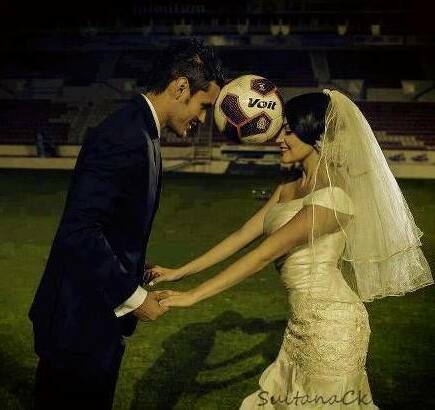 hold my hand, marriage and foot