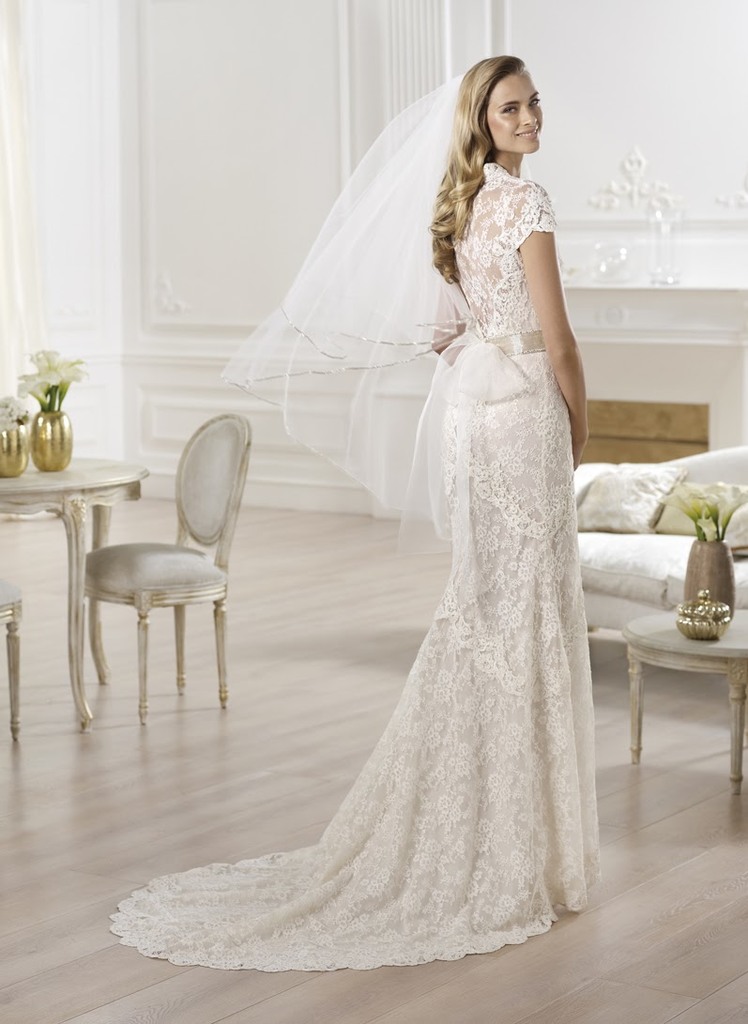 lace, bride, Pronovias and sexy back