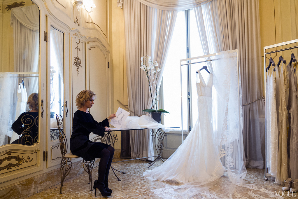 love, wedding gown, dress and black and white