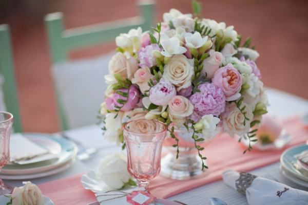 floral centerpiece, flowers and wedding flowers