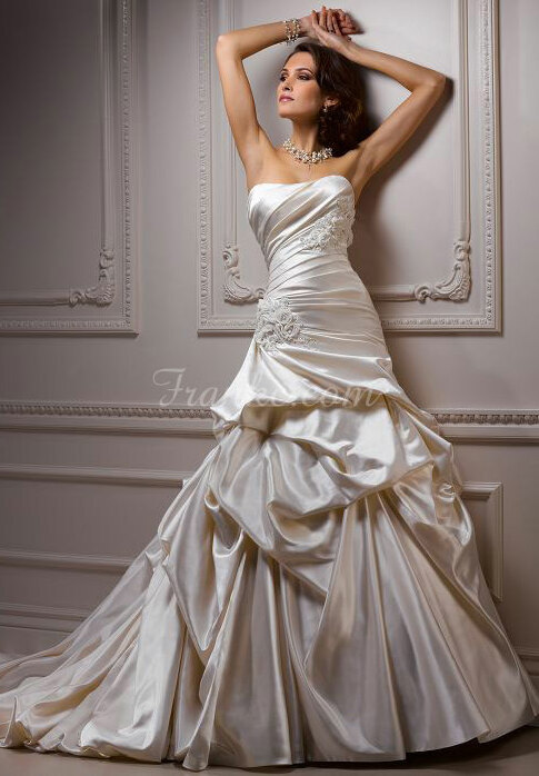 gown, dresses, brides gown and wedding dresses uk
