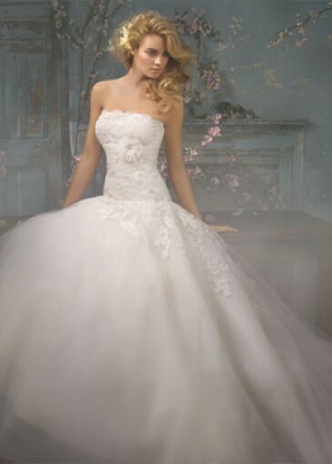 fashion, beautiful and wedding dress traumkleid