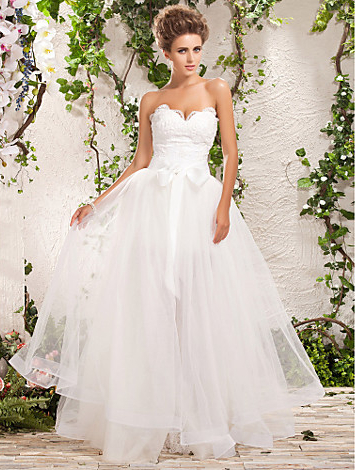 beautiful, neckline and lace