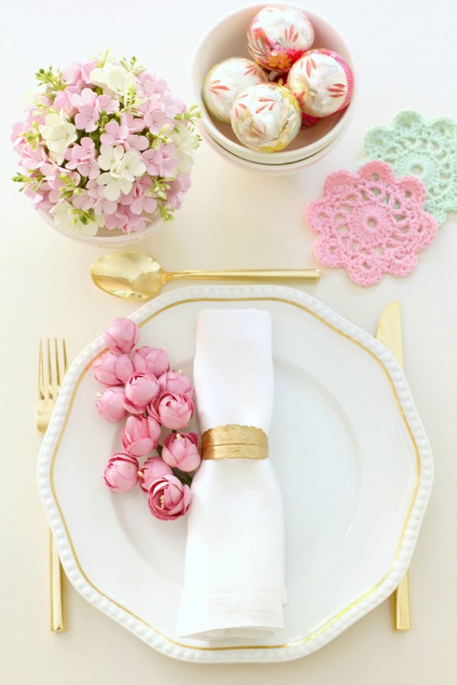 gold, party, table and decorations