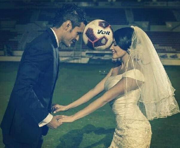 holding hands, love, cute and football