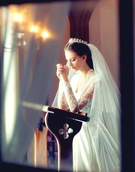 pray, white and amazing