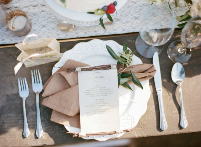 menu, decor table cloth, decor table and laces in heels