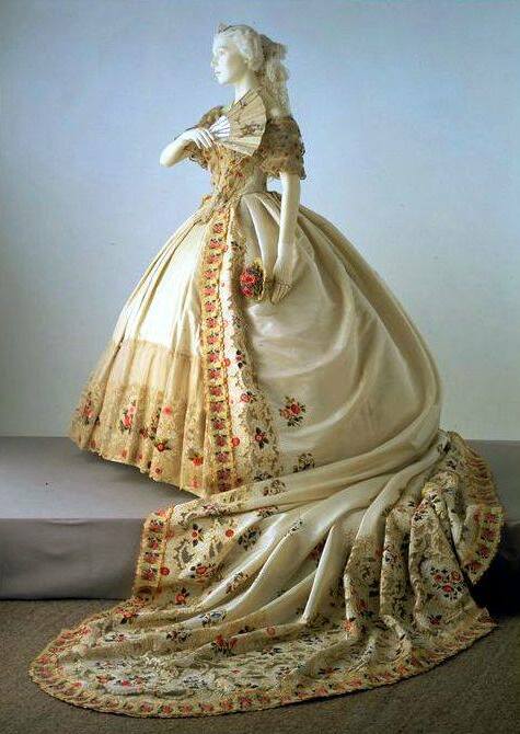 victorian wedding dress