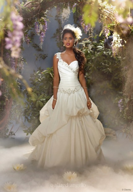 disney, princess and the frog and model