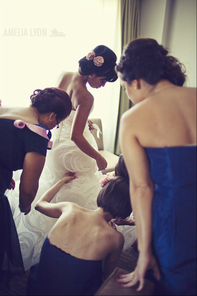 bride, wedding dress, wedding morning and wedding photo