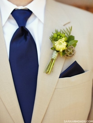 crem, flowers and colours