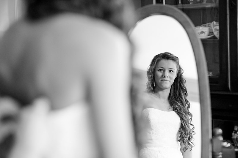 bride, wedding photo and wedding morning