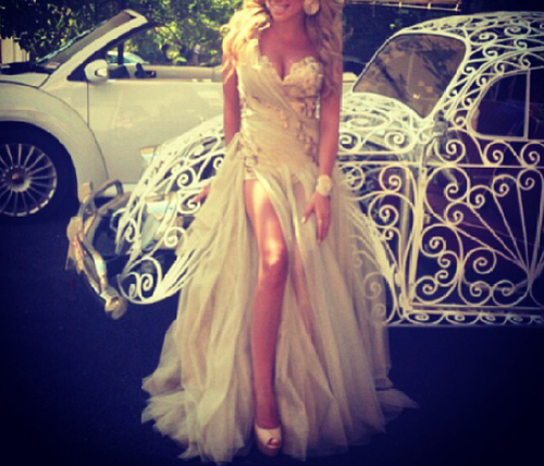 canihavethisdress, deluxe and blonde