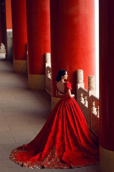 dress'', Queen and chinese