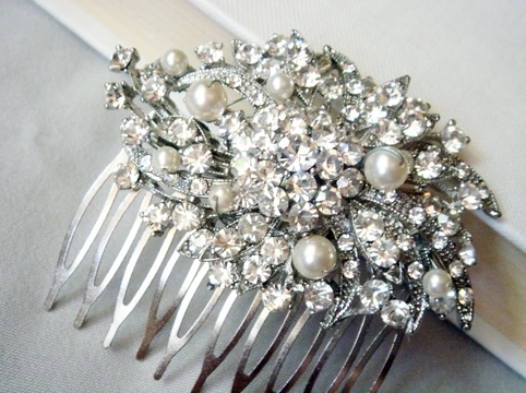 hair comb, lace and bridal hair