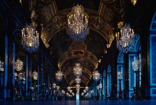 photography, interieur and chandeliers