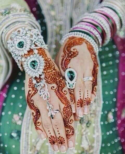 green, lovett, india and mehendi