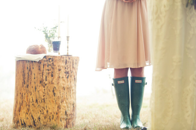 hunter, lace and dress
