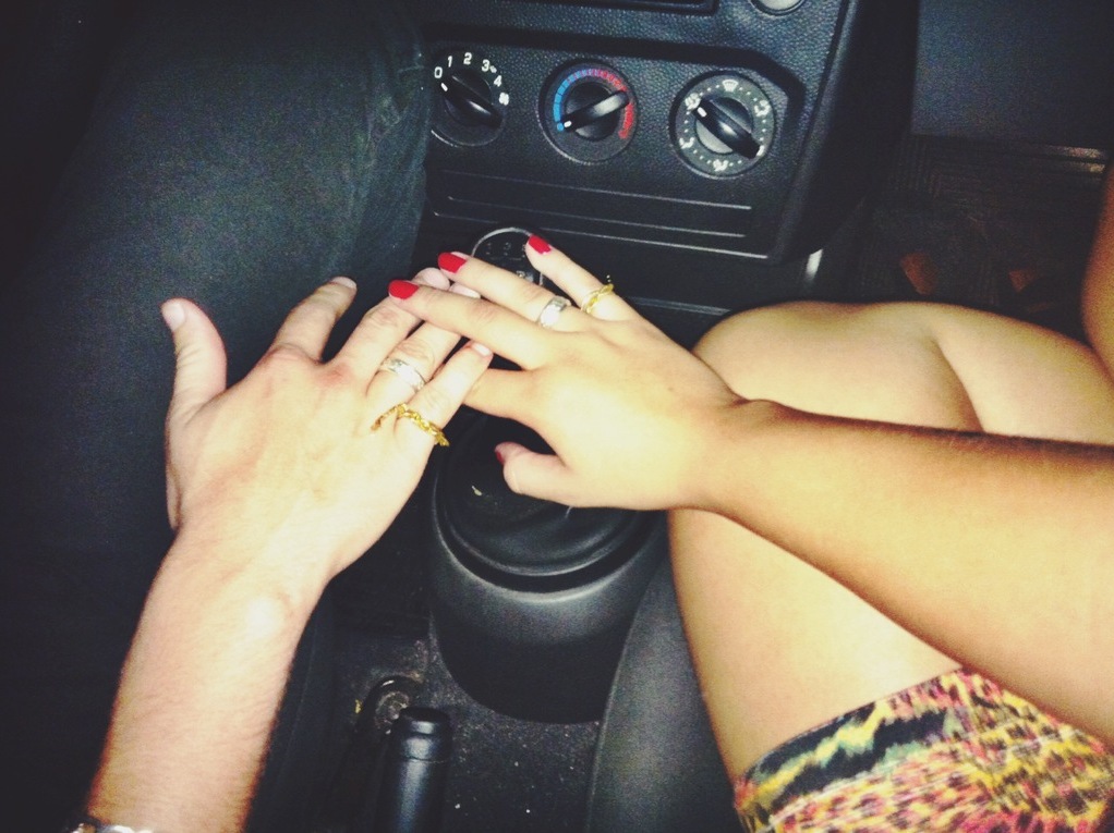 couple, hands, alianca and weddingring