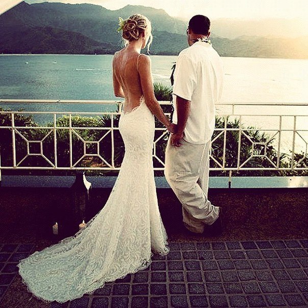 dress, open back, Island and day