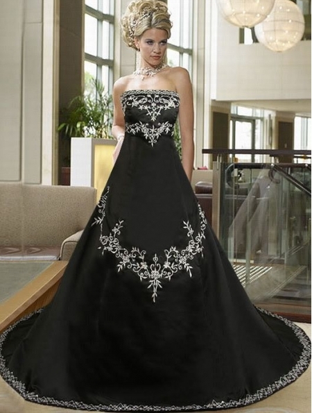 black wedding dress and en