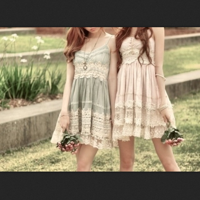flowers, tumblr, friends and fashion