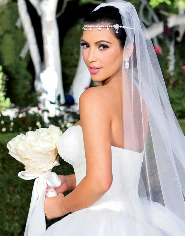 kardashian, marriage, wedding dress and kim