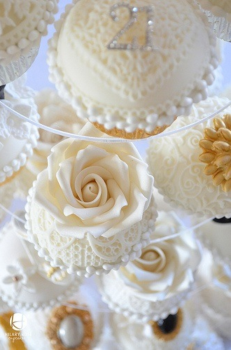 rose, soft and cupcake