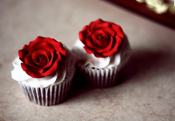 rosecupcakes, red and weddingcupcakes