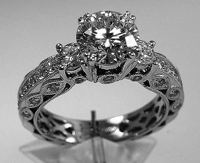 engagement, engagementring, black and white and ring