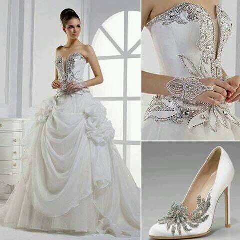heel, hand glove, wedding dress and diamonds