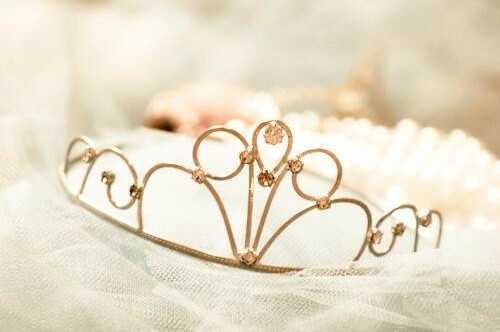 little, sweet and crown