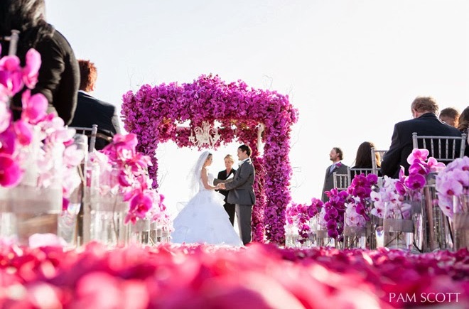 dress, bride&groom and aisle