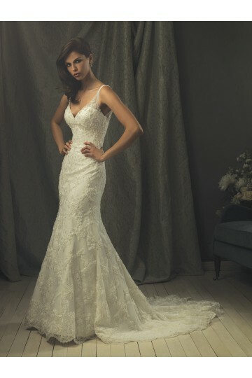 lace wedding dress, sweetheart and vintage wedding dress